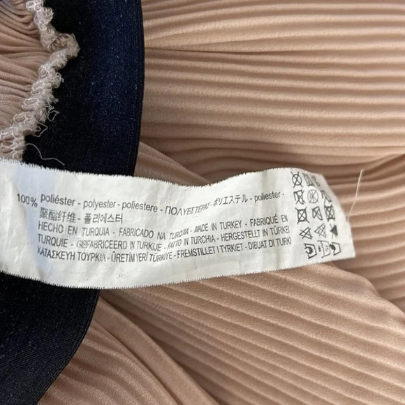 ZARA Plisse Culottes Tan Nude Wide Leg Crop Contrast Black Elastic Waistband S - Picture 8 of 10